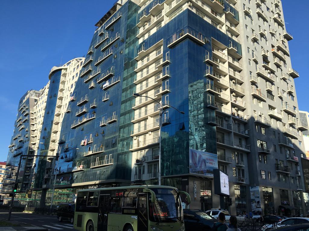 Sunpartment Apartamento Batumi Exterior foto